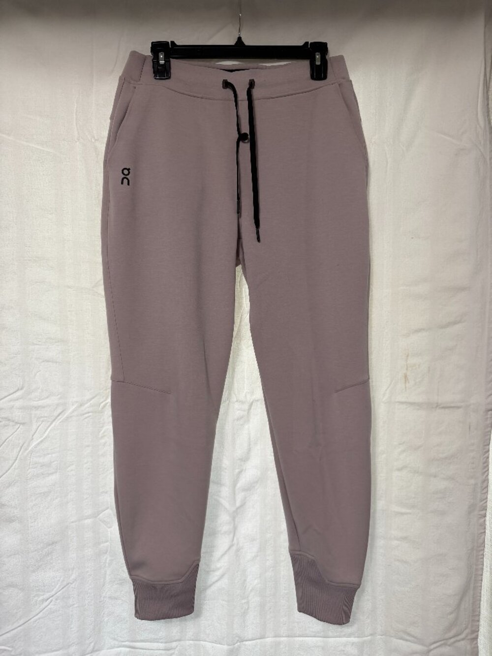 On Focus Tech Sweatpants Womens Sweatpants Dusty Purple